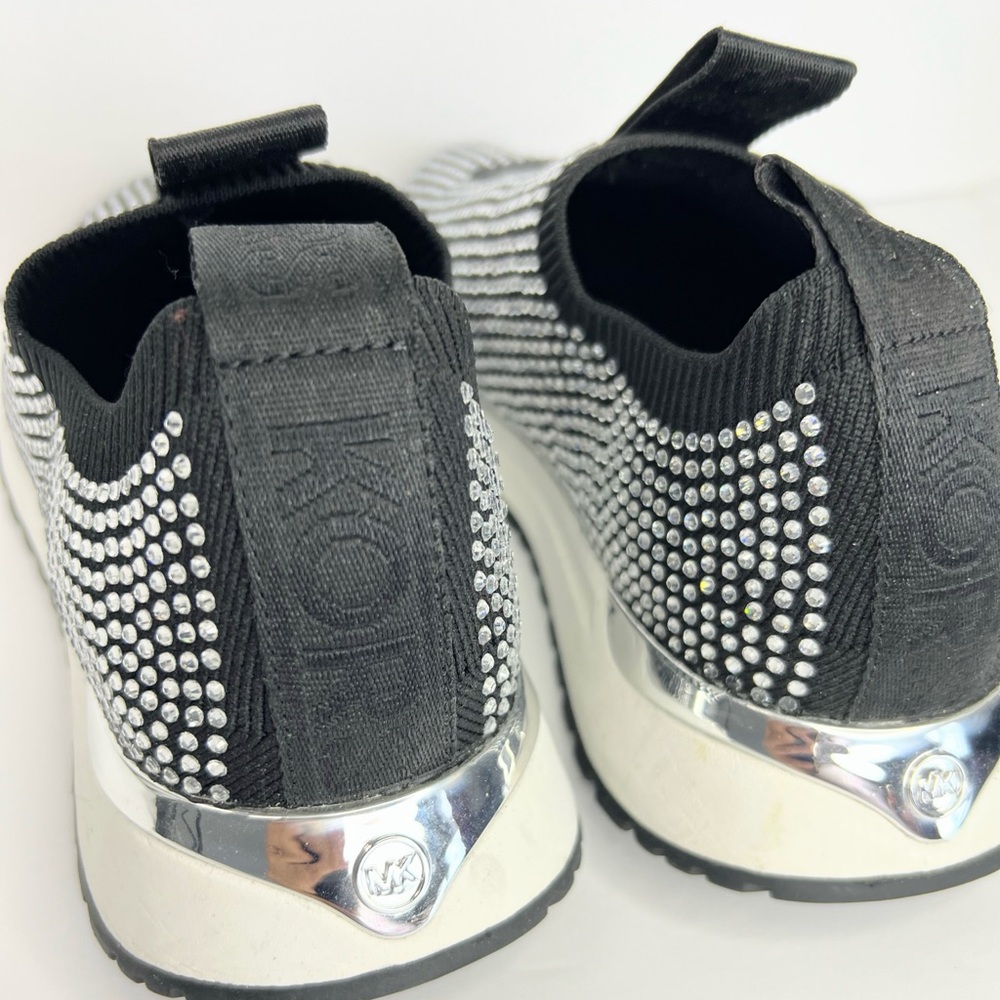 Final price

Michael Kors Black /Silver Crystal Slip-On Sneakers - Picture 5 of 7